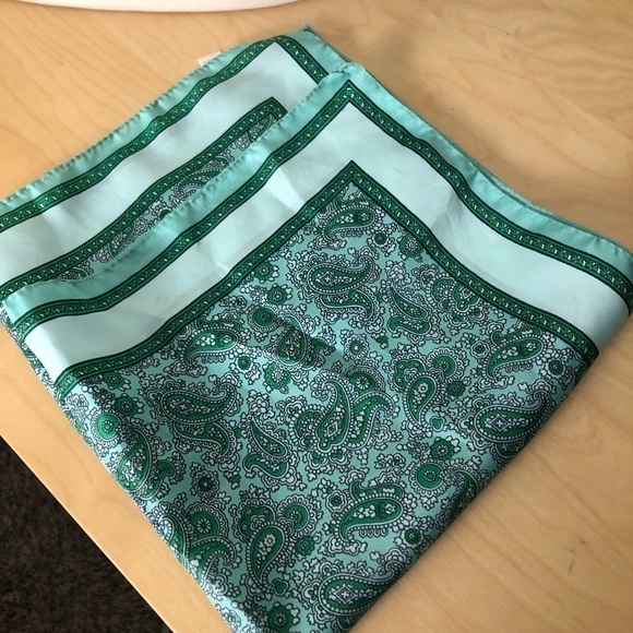 Handcrafted Paisley Square Scarf - Made in Italy - Picture 1 of 6